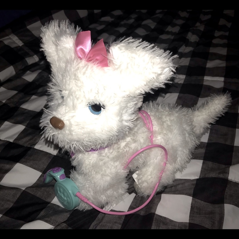 FurReal Friends Get Up & GoGo My Walkin’ Pup Pet